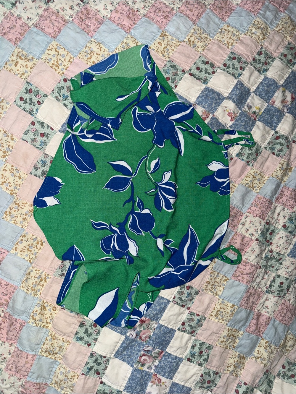 Bwear Green & Blue Floral Tie-Back Tank Top